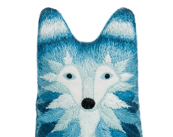 Wolf - Embroidery Kit