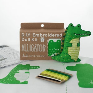 Alligator Embroidery Kit image 3