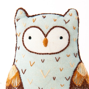 Horned Owl Embroidery Kit image 1