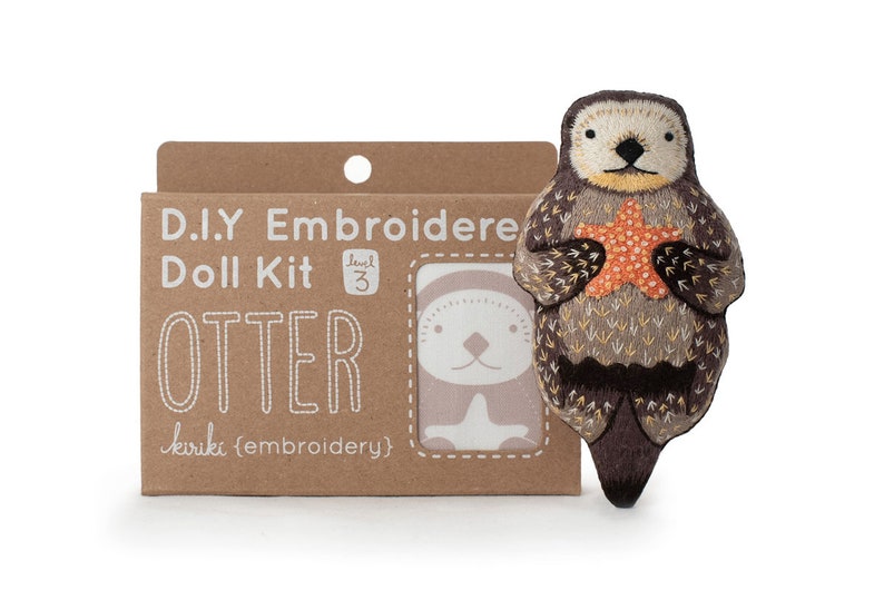 Otter Embroidery Kit image 2