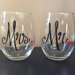 Mr. and Mrs. Wine Glass Set, Stemless Wine, Wedding Gift, Toasting Glasses, Gift for Bride and Groom ANY COLORS