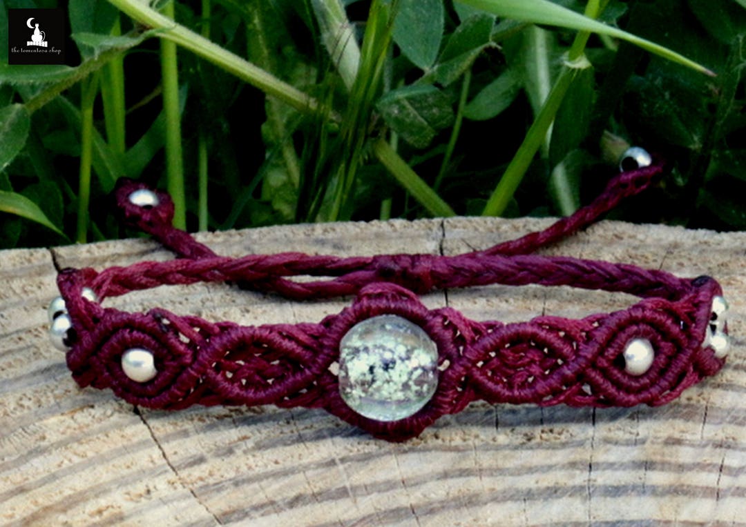 Micro-macrame Bracelet With Bead That Glow in the Dark - Etsy