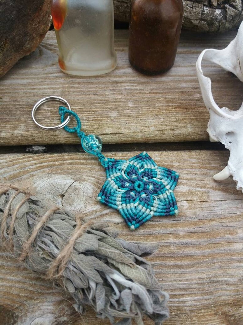 Macrame Mandala keychain that glow in the dark
