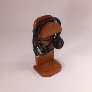 Headphone Stand Universally Compatible way to store and display your headphones image 2