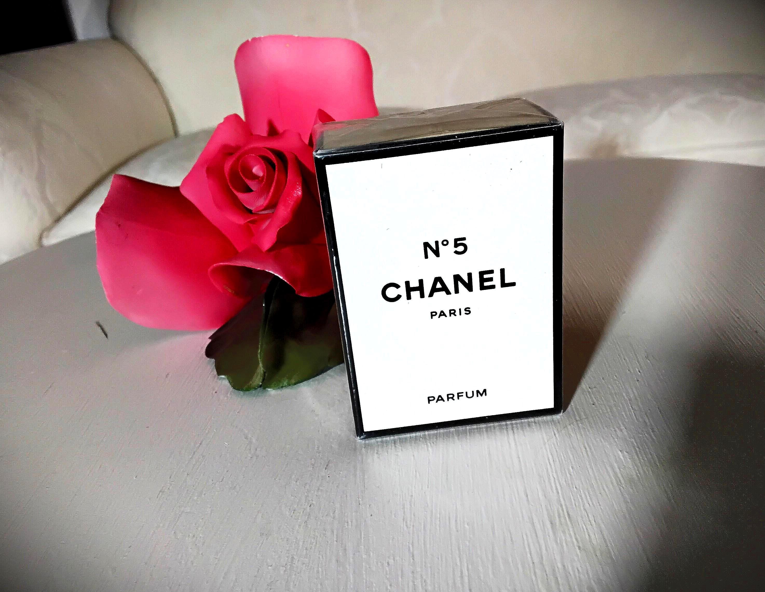 Vintage Chanel No 5 - Etsy