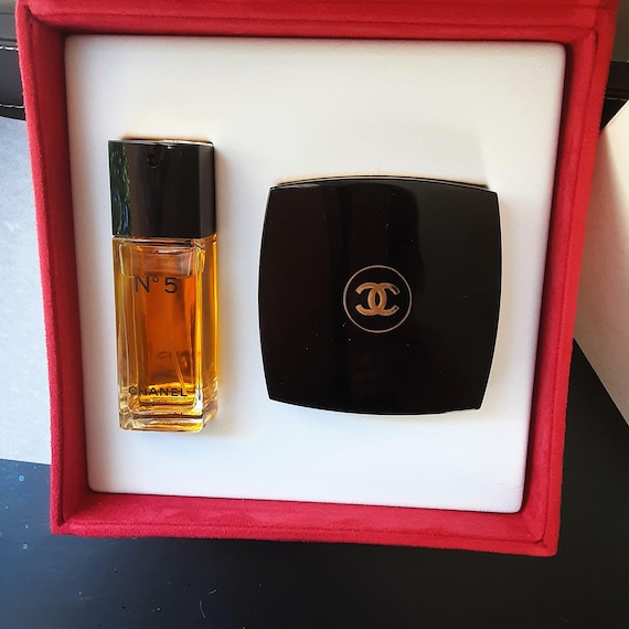 Vintage Chanel No Collectable Gift Box Set Eau de Toilette Spray