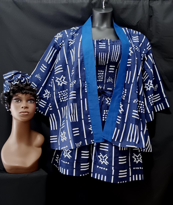 Africa print 4-piece short set, (Kimono and halter Tops, shorts with pockets and headwrap). One size (L - XL). 20% OFF and FREE Shipping.