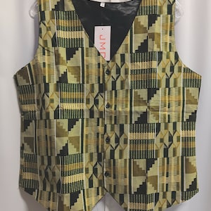African print vest and tie set 4 pcs. Green Kente beautiful addition with suit or just shirt and tie set. Great addition to your wardrobe.
