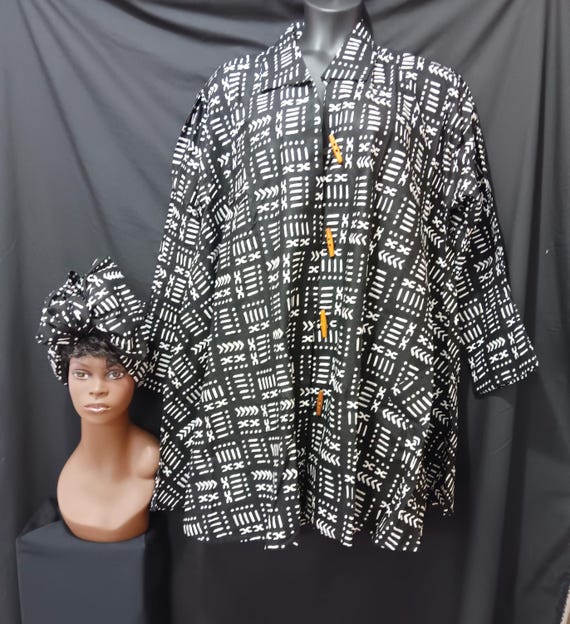 African print Jacket dress with matching head wrap. Black and white, swing style. Wooden Button-down front with pockets, great with leggings