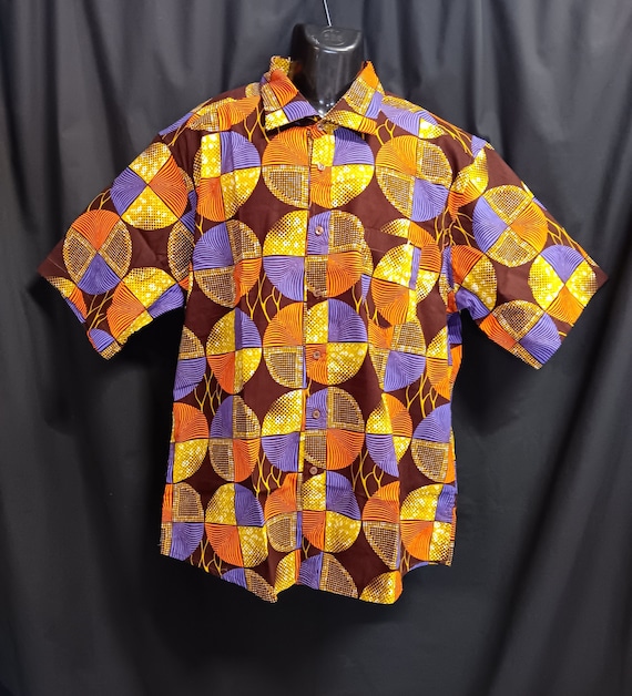 Africa inspired men's short sleeve shirt, chest pocket, button down front shirt. Sizes - 3XL.  20 - 30% off, Free Shipping.
