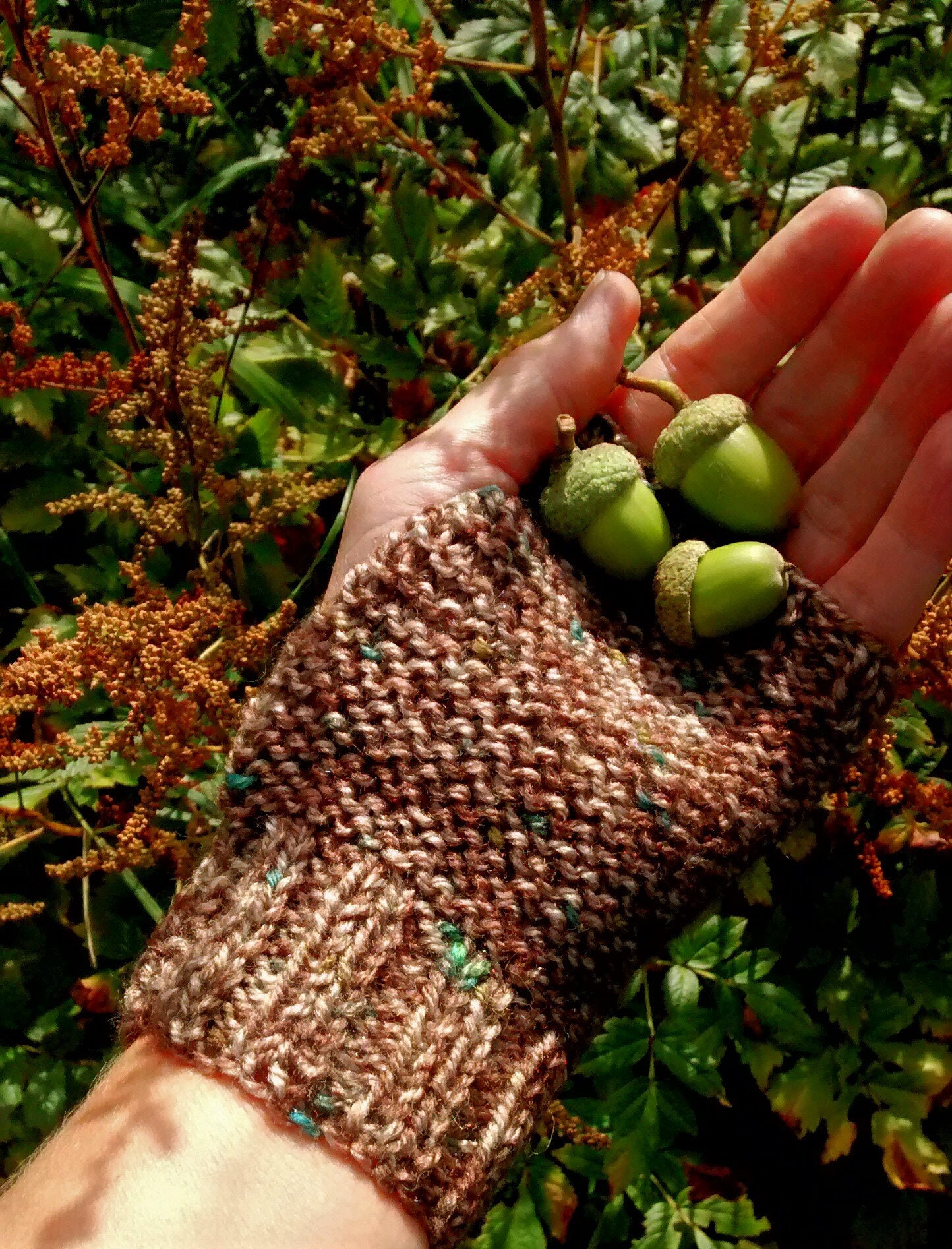 ladies brown knitted gloves