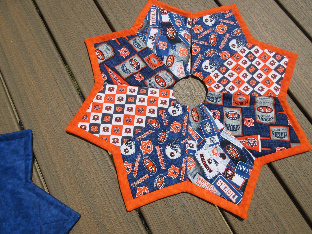 Auburn Tree Skirt 