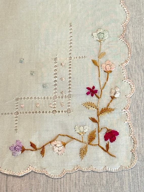 Beautiful Vintage Antique Royal Society Silk Hand… - image 3