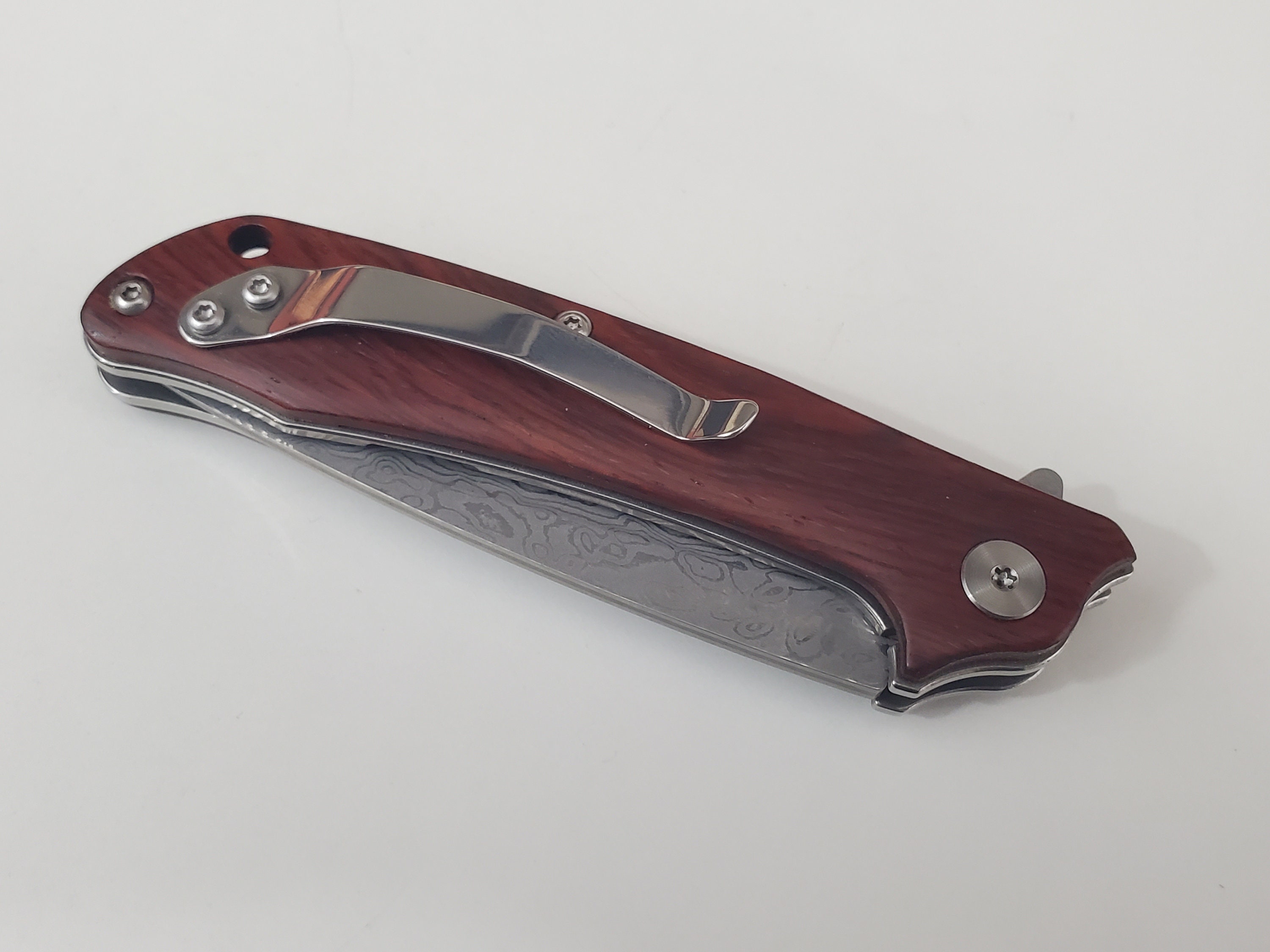 Couteau Pliant En Acier Damassé