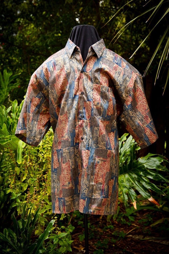 Vintage Thai Silk Shirt LARGE. LIKE NEW. Blue, gol