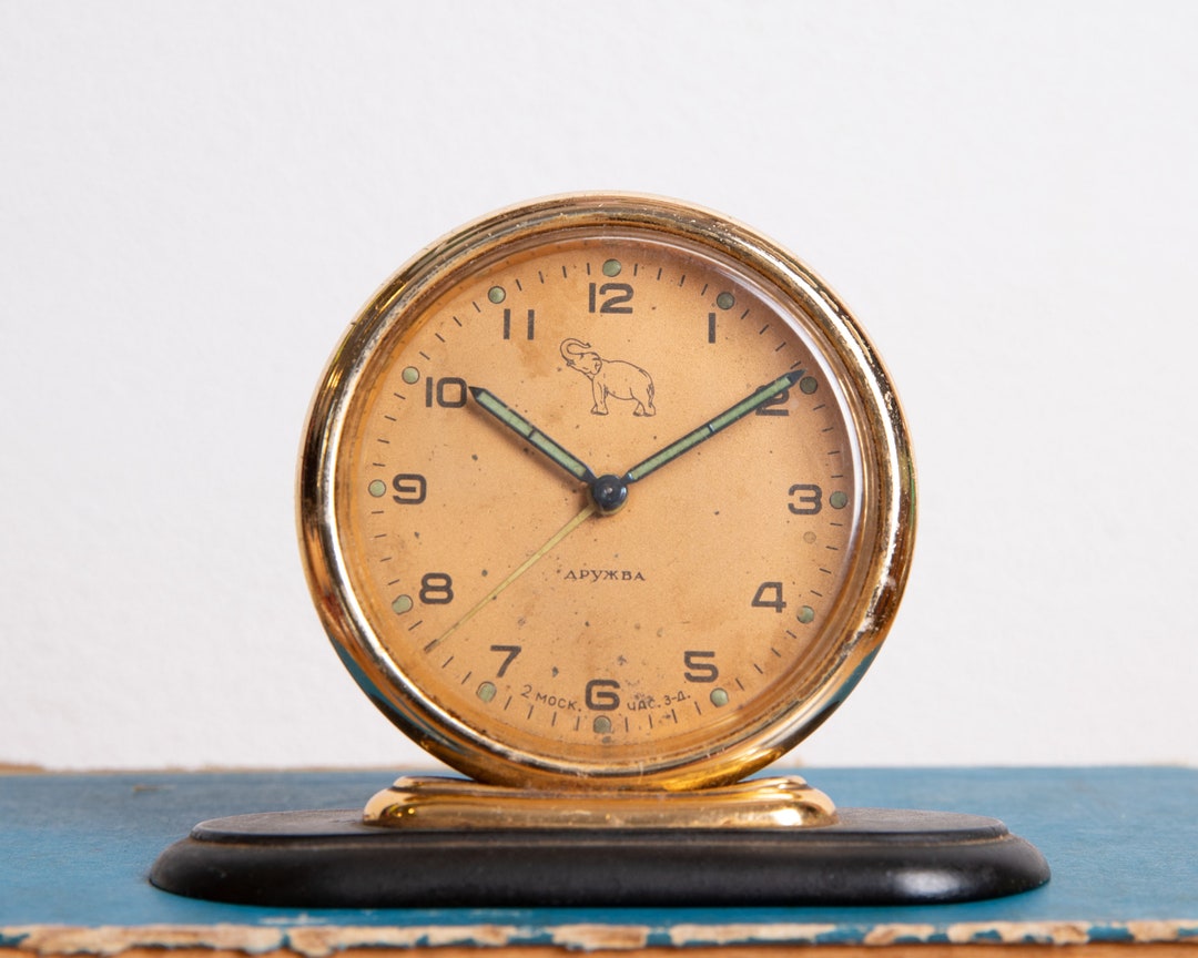 Soviet Alarm Clock, Russian Desk Clock, Slava Clock, Druzhba Druzba