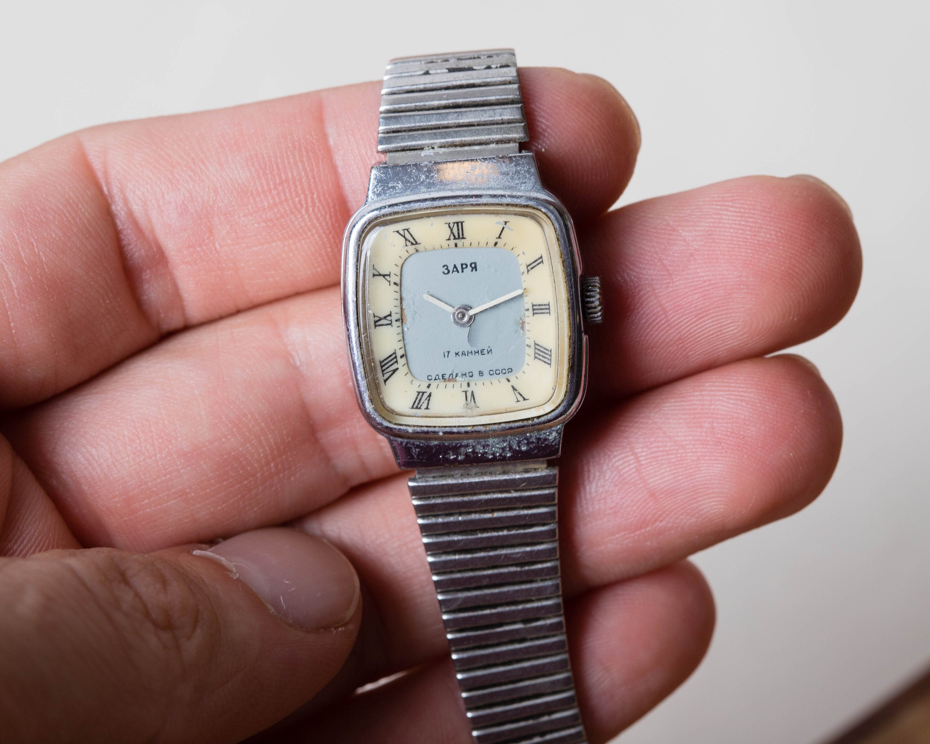 Vintage Ladies Watch - NOT working, Soviet Women Watch - Zaria, USSR Vintage Wrist Watch, Russian Jewelry Watch, Silver, Gray, Gift for her