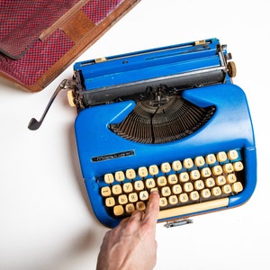 Vintage Manual Typewriter - NOT Working, A Timeless Piece for Décor or Restoration, Something Blue, Wedding Decor