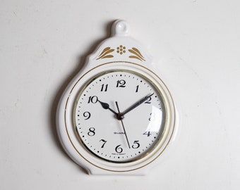 White Kitchen Clock, Ceramic Electronic Battery Operated Wall Clock, Vintage Retro Clock, Teapot or Kettle Shape