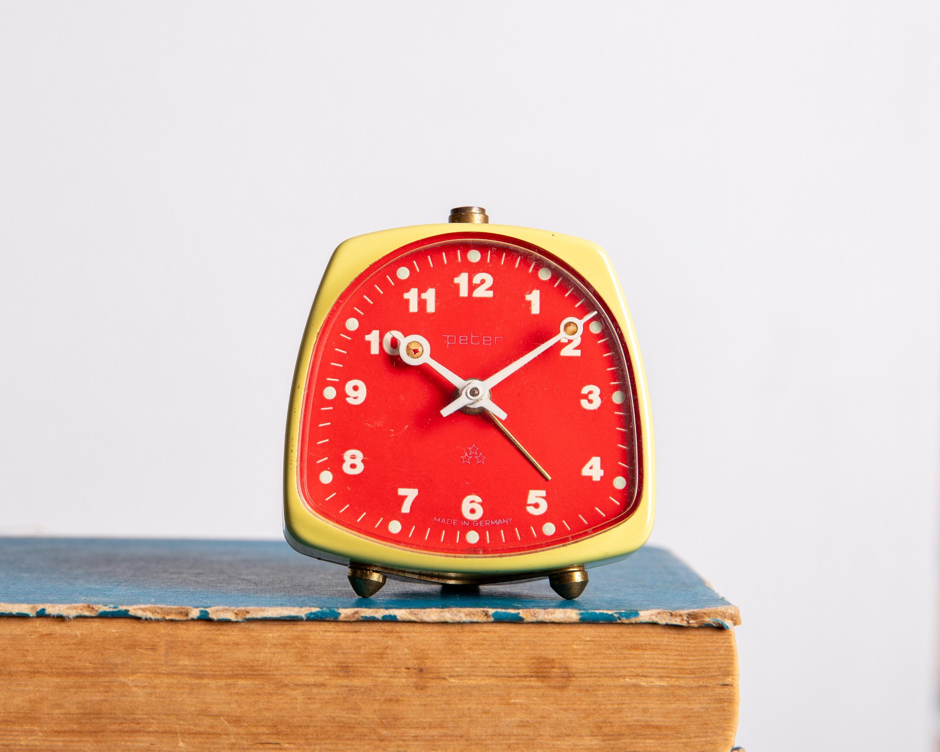 Japy アラームクロック 赤 アンティーク 置き時計 目覚まし時計 【楽天