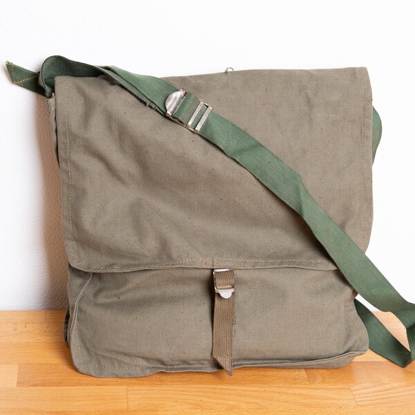 Military Canvas Bag, Vintage Army Green Messenger Bag, Never Used, Unused Bag, Army, St Patrick Ireland Luck, Man, Summer, Graduation