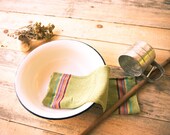 Large White Enamel Bowl with Black Rim, Rustic Farmhouse, Village, Salad Bowl, Kitchen Serving, Summer, Green , hostess gift, for her