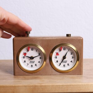 Mechanical Chess Clock APF v. Rolland – Made in Germany, Analog Tournament Chess Timer, Retro Chess Game Timer