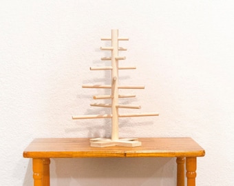 Albero di Natale da tavolo con tasselli in legno scandinavo semplice e moderno da 35 cm / Albero del Solstizio alternativo / Decorazione dell'albero di pino ~ Espositore fatto a mano