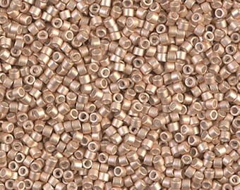 Miyuki 11/0 Delica - DB1152 - Champán semimate galvanizado