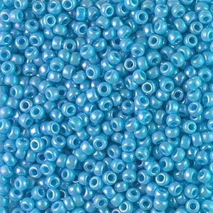 8-482 - Opaque Turquoise Blue AB - Miyuki 8/0 Seed Beads