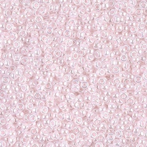 11-517, Miyuki 22g Baby Pink Ceylon 11-517, Miyuki 22g Baby Pink Ceylon