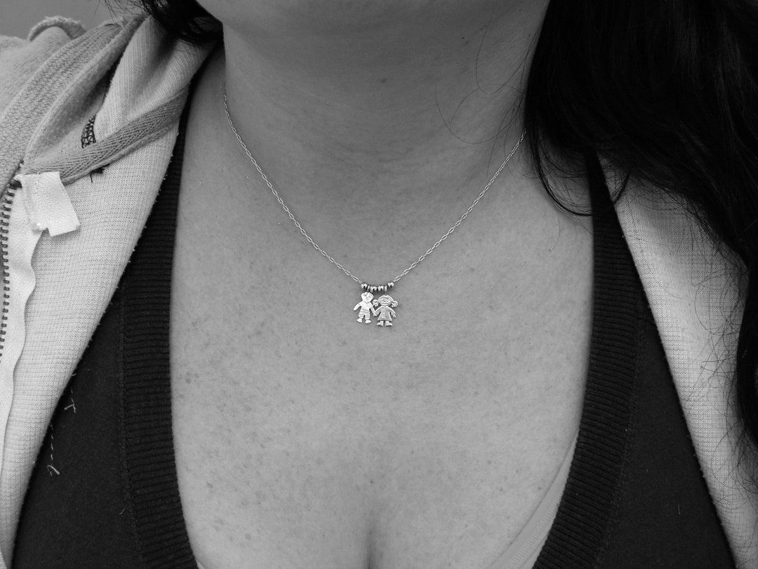 Child Necklace, Mom Gift, Gold Child Pendant, Birth Gift, Children Necklace,gift for Her, Mother