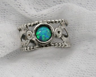 Sterling silver and Opal ring. Rustic opal ring. oxidized silver ring unique, birthday gifts, opal jewelry. Opal jewelry. vintage ring
