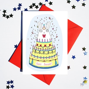 Carte de joyeux anniversaire, drôle, surprise de gâteau, lapin mignon, carte de lapin