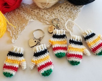 Mini striped mitten key chain / striped mitt ornaments / mitten purse charms / mitten quarter keeper