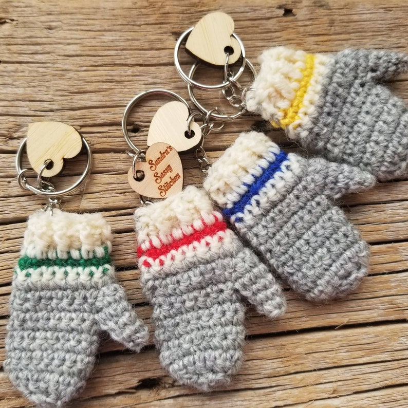 Mitten Key Chain / Handmade Mini Mitt Quarter Keeper Keychain Etsy Canada