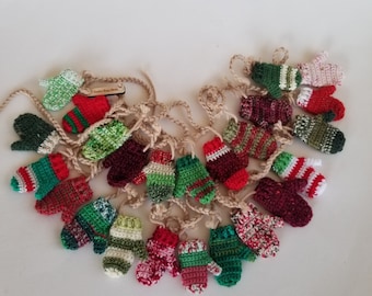 Ships in April/ 10 ft Red and green miniature mitten advent garland / 24 mini mitten garland / mitten Christmas bunting / red green Garland