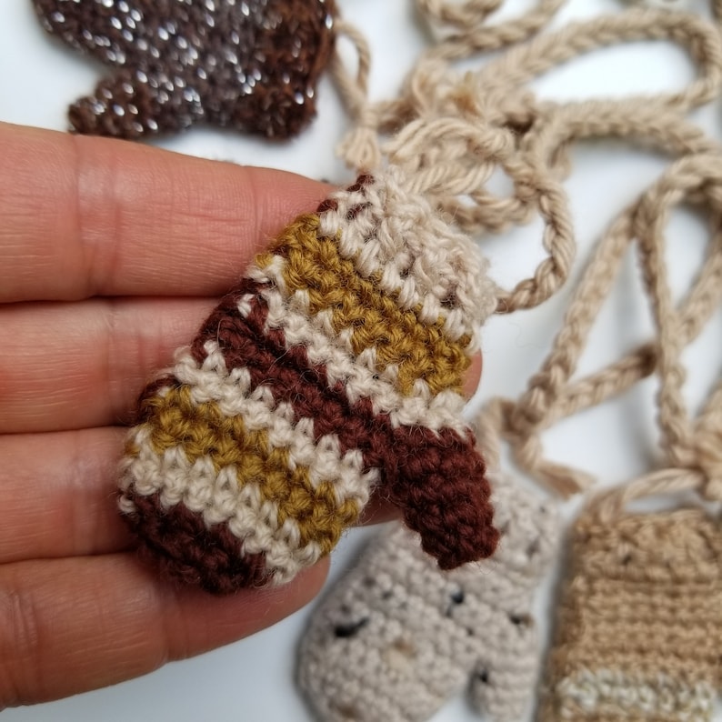 Earth tones Design your own garland / striped shades of brown mitten garland / Mitten bunting / neutral winter decor image 7