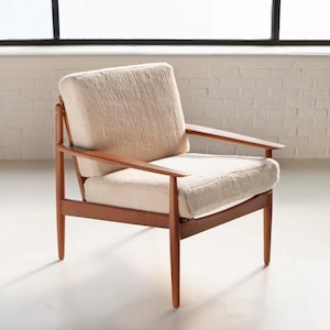 Svend Age Eriksen Genuine Shearling Lounge Chair for Glostrup Møbelfabrik, 1960&#39;s Denmark