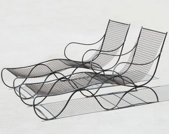 Pair of French, Mesh Iron Chaise Lounges in the Manner of Jean Royère, 1940s