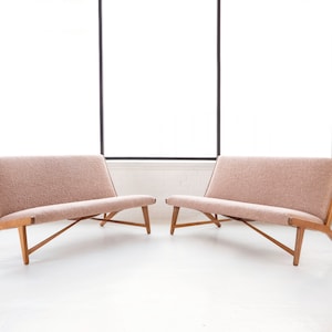 Hans J. Wegner &quot;JH 555&quot; Oak Settees for Johannes Hansen Denmark 1950&#39;s, 2 Available