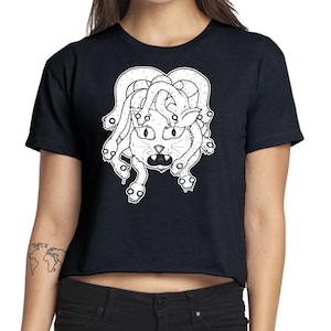 Damen Meowdusa Crop Top Shirt, Mythologie Stil, Medussa Shirt, Katzen Shirt, Geschenk für Katzenliebhaber, Feline Enthusiast Mode, bequemes Top