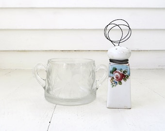 Vintage Floral Salt Shaker Photo Stand: Upcycled Farmhouse Decor