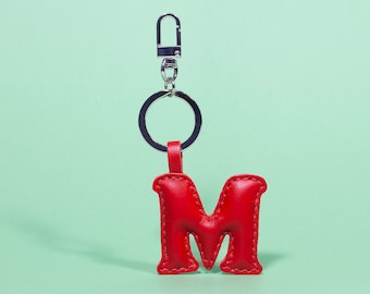 Dije de cuero con la letra M para bolso - Llavero con inicial personalizada - Dije de monograma hecho a mano para bolso - Regalo para el Día de la Madre