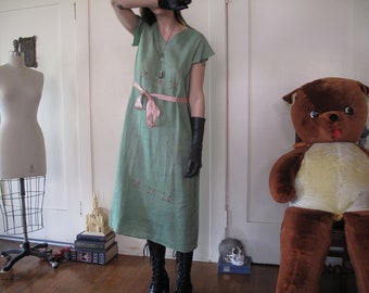 1920's Sweet Green Linen Dress w/ Rosettes sz Med