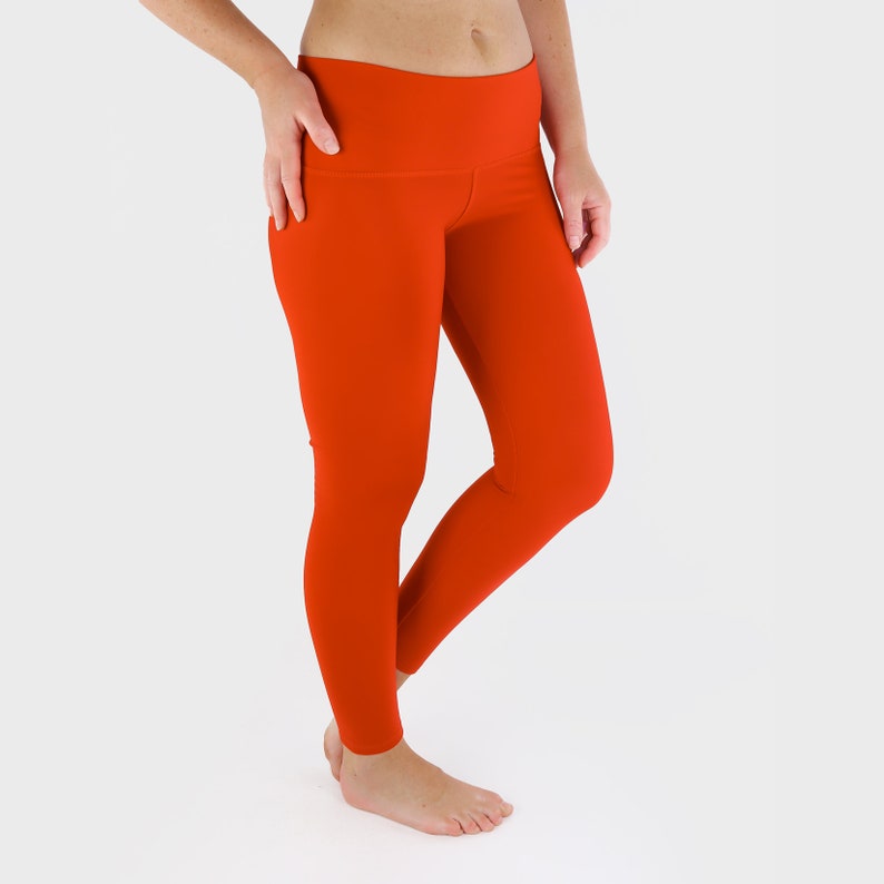 red leggings gym