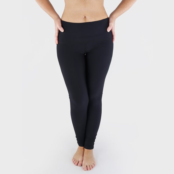 black yoga pants