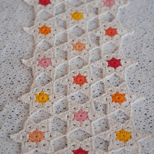 Crochet Star Posy Table Runner Pattern PDF Digital Download image 1