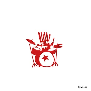 Könnte beinhalten: Rotes Cartoon-Monster, das Schlagzeug spielt und ein breites Lächeln zeigt. Das Monster hat eine stachelige Frisur und trägt ein Schlagzeug mit einem Stern auf der Bassdrum.