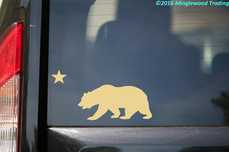 California Surfing Bear Flag Sticker Decal - Self Adhesive Vinyl - Weatherproof - Made In USA - Foto 3